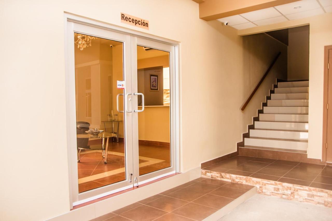 Hm Hotel Чолутека Экстерьер фото
